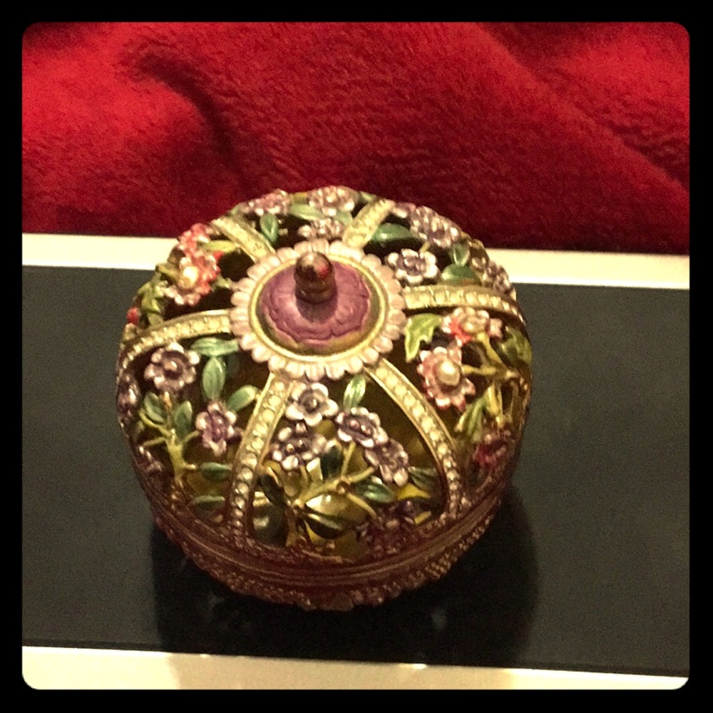 Safe jewelry